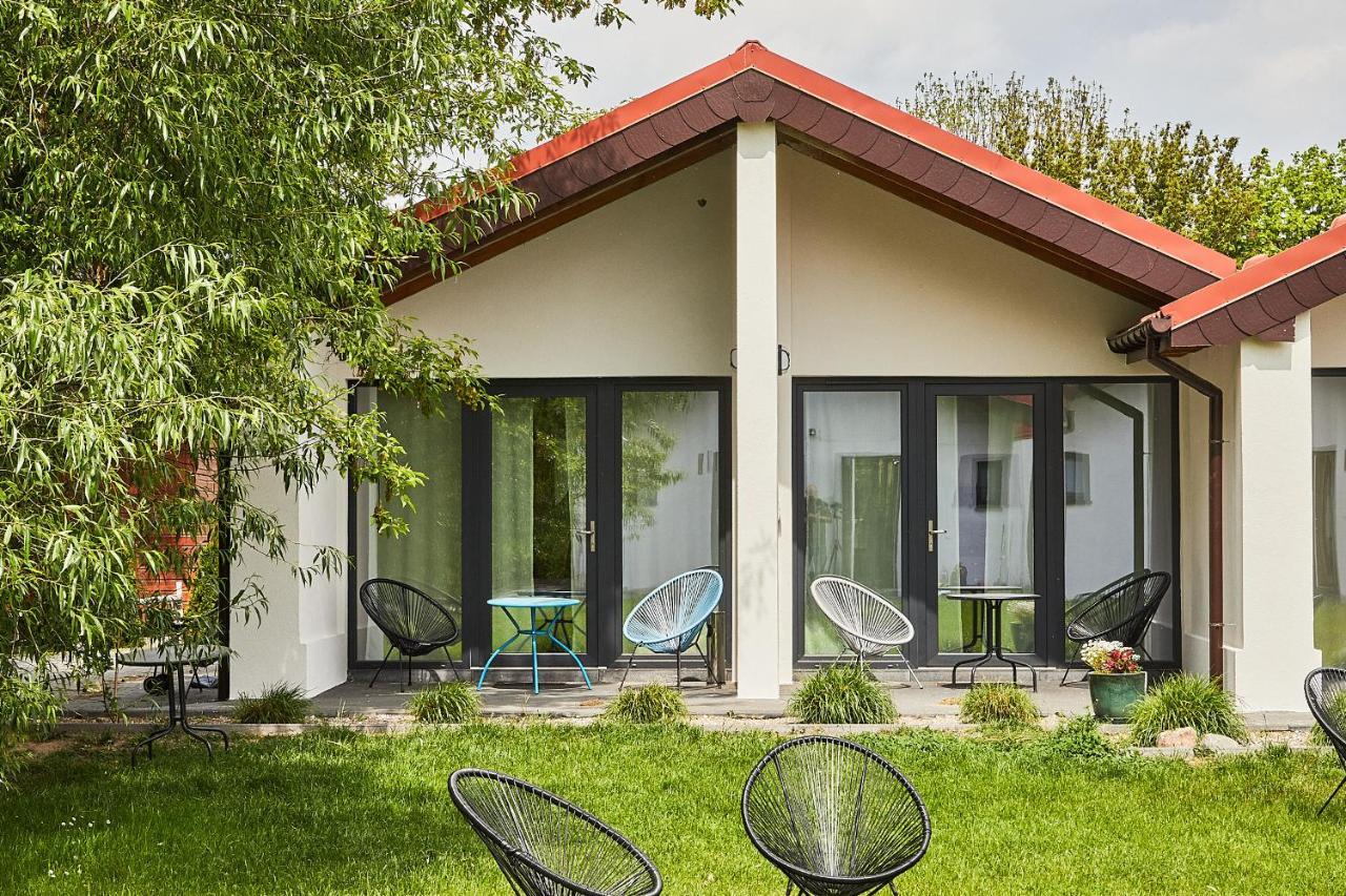 Sadova Park Villa Slesin  Luaran gambar