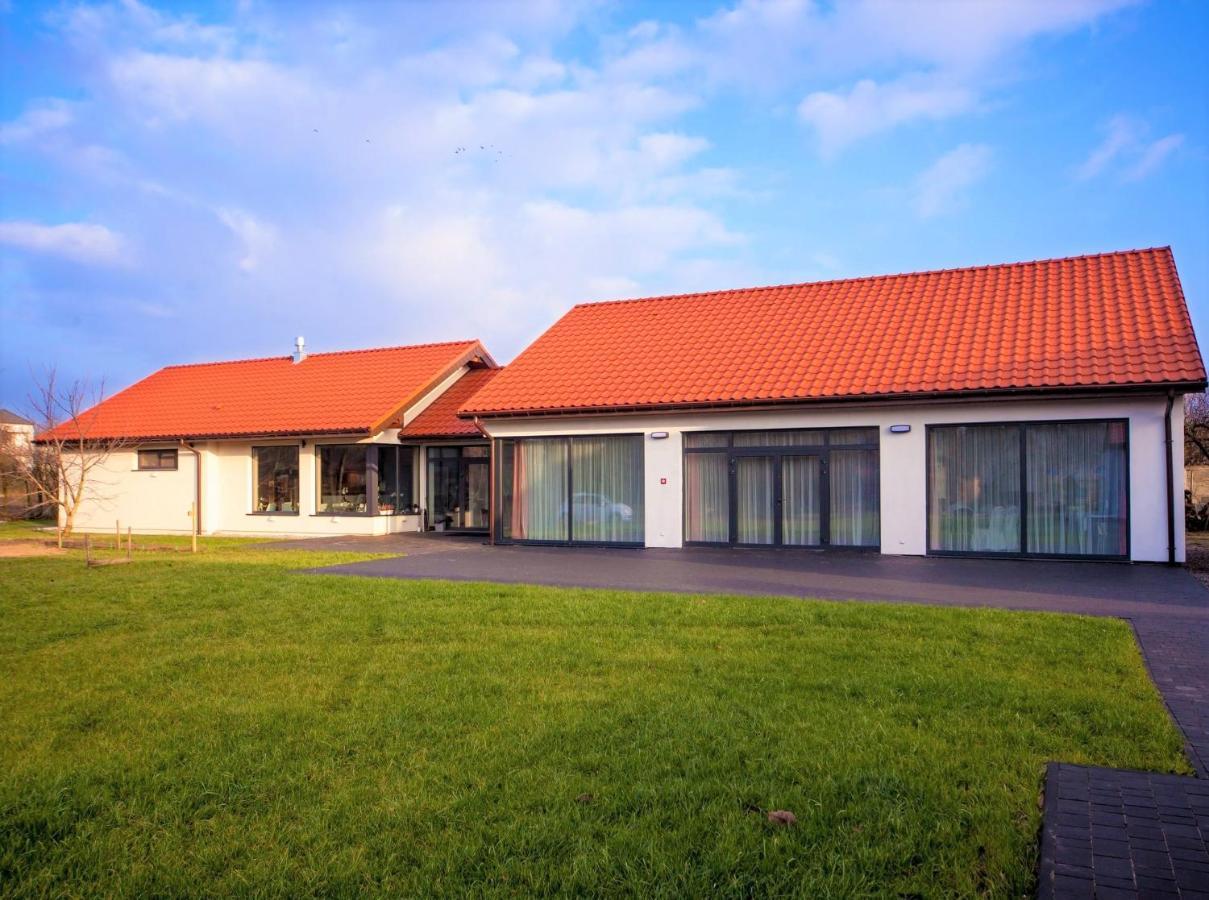 Sadova Park Villa Slesin  Luaran gambar